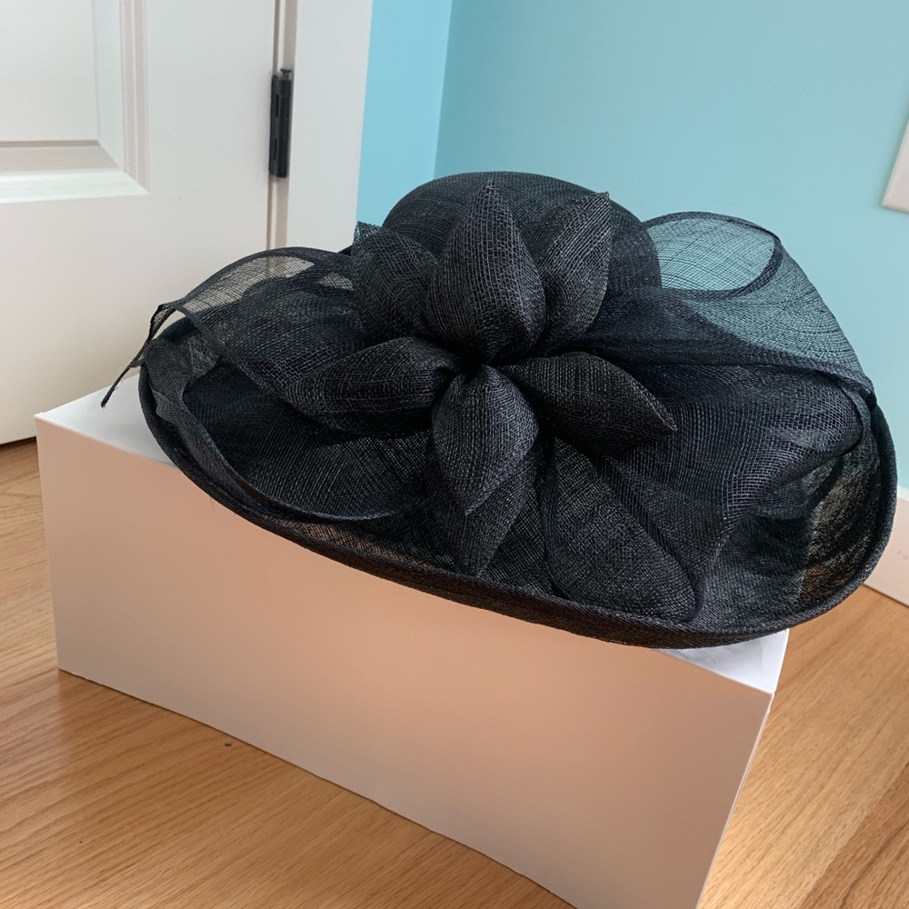 Black summer hat. Used once!